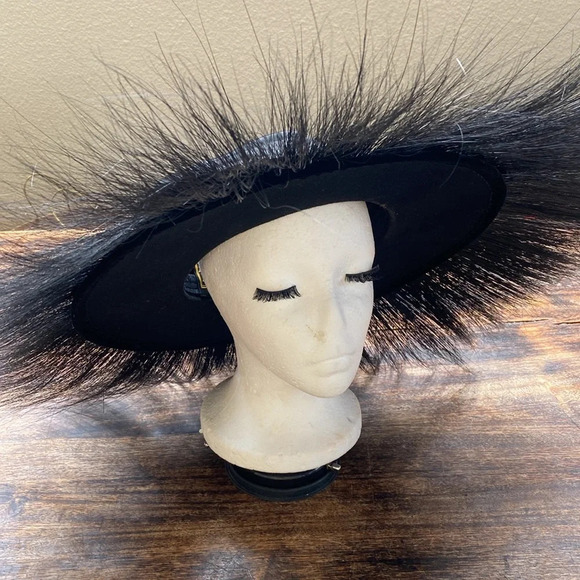 Met gala inspired vintage luxury open hat by  designer Kokin wearable art - Picture 7 of 17